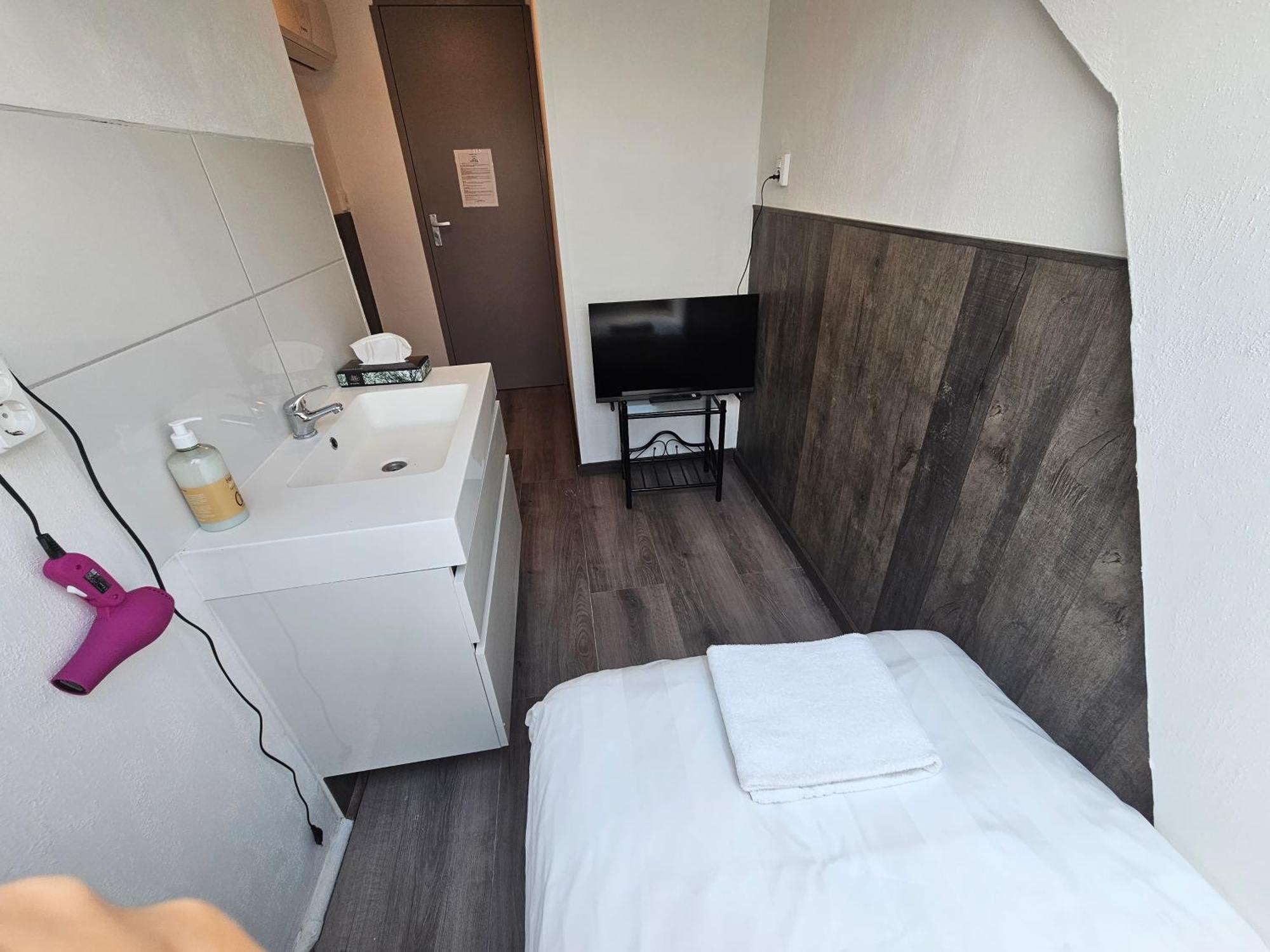 Hotel-Chao Nl 24 Hours Open ユトレヒト エクステリア 写真